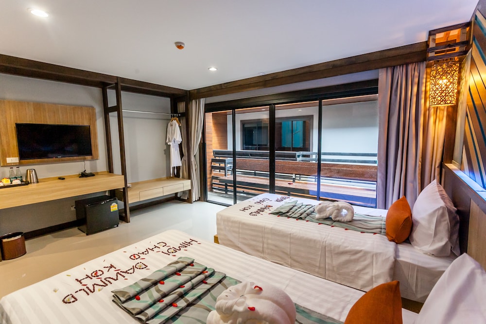 Habitación superior con 2 camas individuales del hotel Chaokoh Phi Phi and Resort. Foto 2
