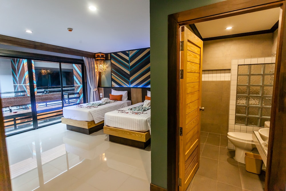 Habitación superior con 2 camas individuales del hotel Chaokoh Phi Phi and Resort. Foto 3