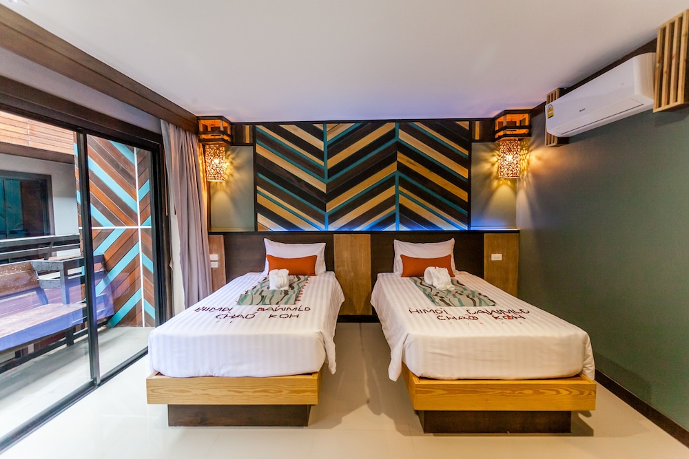 Habitación superior con 2 camas individuales del hotel Chaokoh Phi Phi and Resort. Foto 4