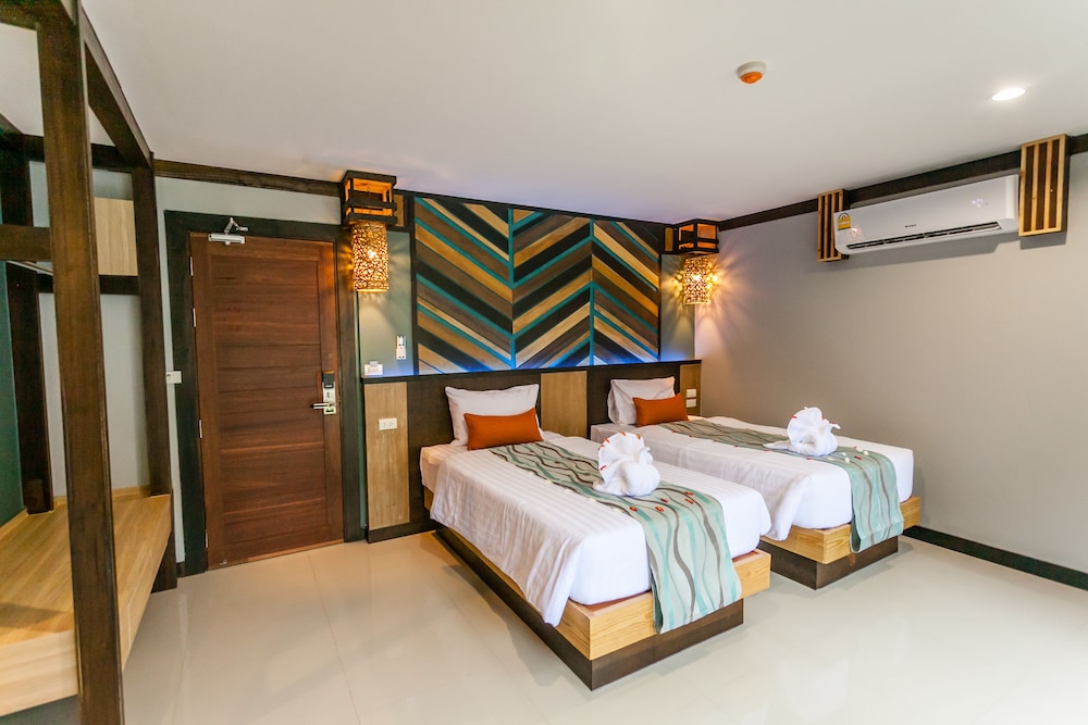 Habitación superior con 2 camas individuales del hotel Chaokoh Phi Phi and Resort. Foto 7