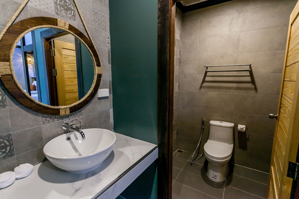 Habitación superior con 2 camas individuales del hotel Chaokoh Phi Phi and Resort. Foto 9