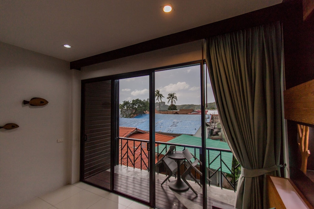 Habitación Deluxe con 1 cama doble o 2 individuales del hotel Chaokoh Phi Phi and Resort. Foto 2