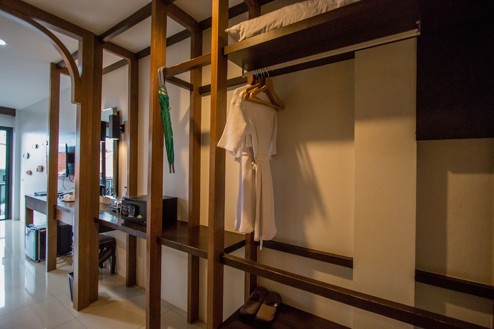 Habitación Deluxe con 1 cama doble o 2 individuales del hotel Chaokoh Phi Phi and Resort. Foto 3