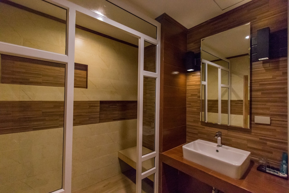 Habitación Deluxe con 1 cama doble o 2 individuales del hotel Chaokoh Phi Phi and Resort. Foto 7