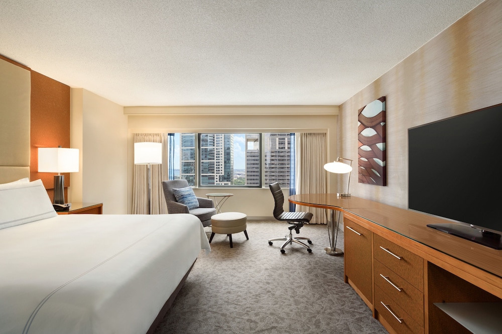 Habitación clásica, 1 cama de matrimonio grande, vistas a la ciudad del hotel Swissotel - Chicago