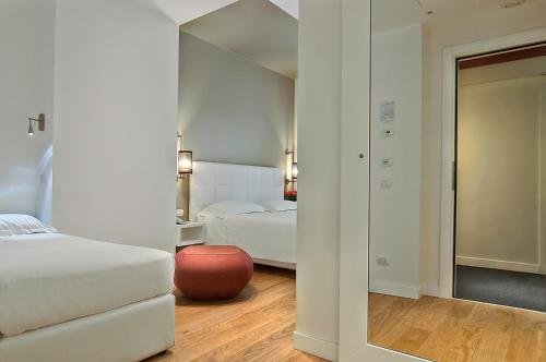 Habitación Triple del hotel Caravel. Foto 1