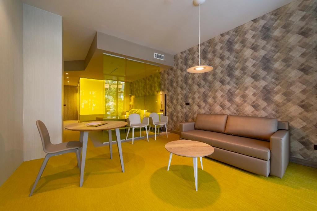 Suite Lujo del hotel Macia Sevilla Kubb. Foto 4