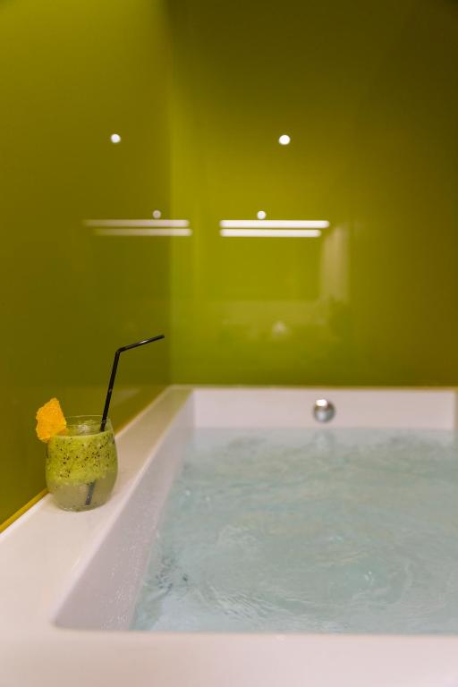 Suite Lujo del hotel Macia Sevilla Kubb. Foto 6