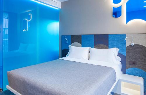 Habitación Doble con terraza del hotel Macia Sevilla Kubb. Foto 8