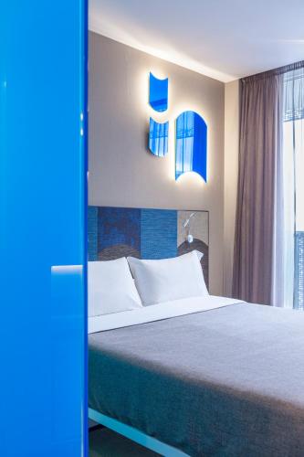 Habitación Doble con terraza del hotel Macia Sevilla Kubb. Foto 10