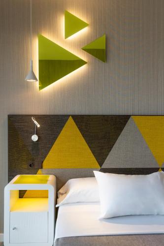 Suite Junior Familiar del hotel Macia Sevilla Kubb. Foto 8