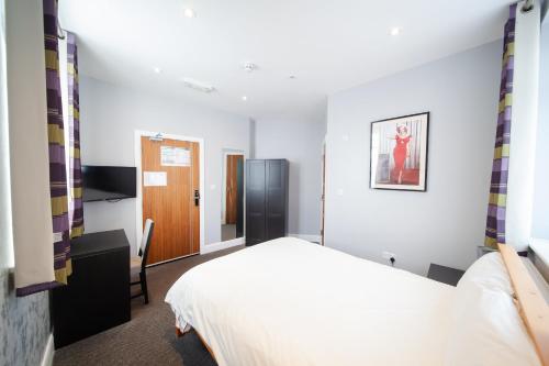 Habitación Doble Estándar del hotel Oyo The Arch, Wembly Stadium. Foto 4