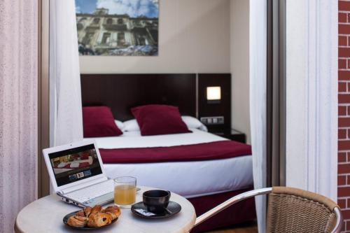 Habitación Doble Superior - 1 o 2 camas del hotel Clement Barajas. Foto 2