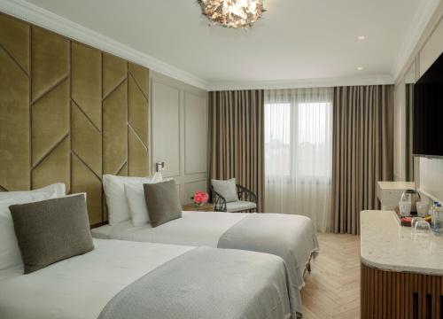 Habitación Doble con vistas al mar del hotel Nena. Foto 1