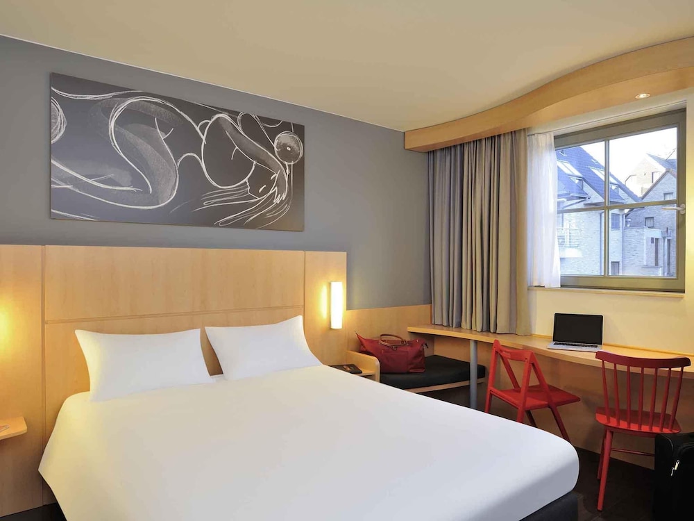 Habitación estándar con 1 cama doble o 2 camas individuales del hotel Ibis De Panne