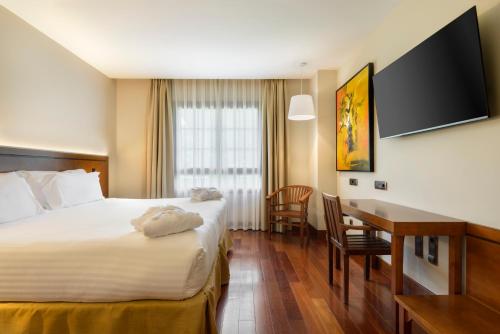 Habitación Doble - 1 o 2 camas del hotel & Spa Monasterio de Boltaña
