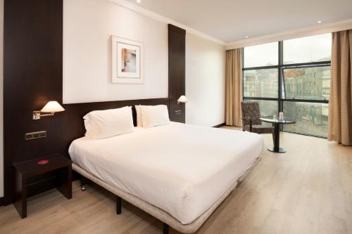 Habitación Doble Estándar - 1 o 2 camas del hotel Exe Oviedo Centro. Foto 3