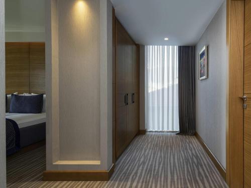 Habitación Premium del hotel Mövenpick and Thermal Spa. Foto 5