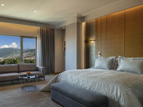 Suite Junior del hotel Mövenpick and Thermal Spa. Foto 1