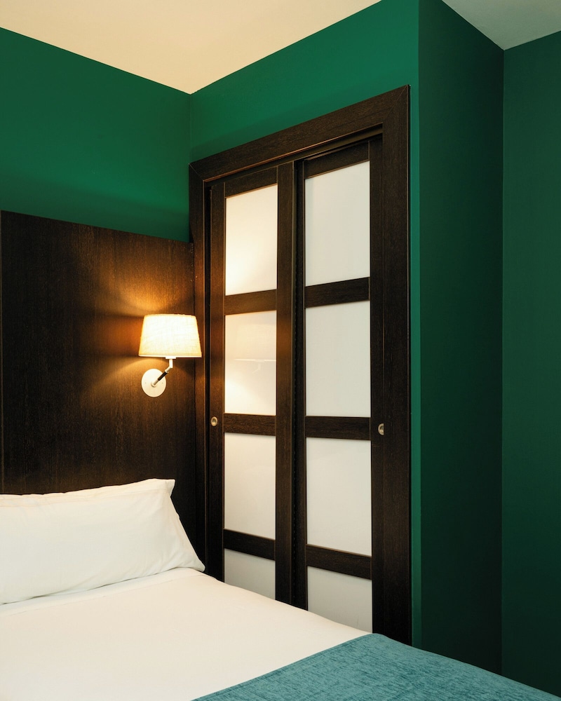 Habitación interior básica del hotel Ramblas Internacional