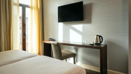 Habitación Confort Cool con vistas a las Ramblas del hotel Ramblas Internacional. Foto 3