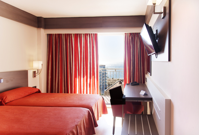 Habitación doble Vista Mar del hotel Medplaya Hotel Santa Monica. Foto 2