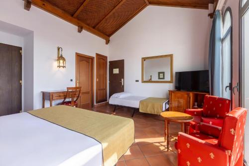 Habitación Familiar del hotel Bluesea El Cortijo. Foto 1