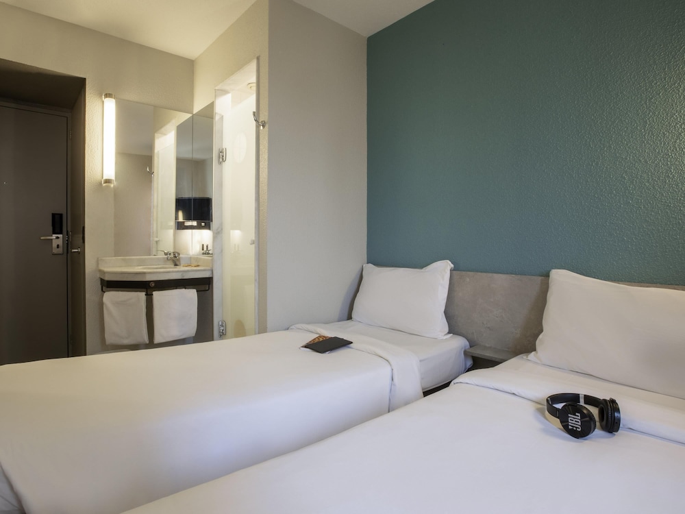 HABITACIÓN DOBLE CON CAMAS INDIVIDUALES del hotel Ibis Budget Sao Paulo Morumbi. Foto 3