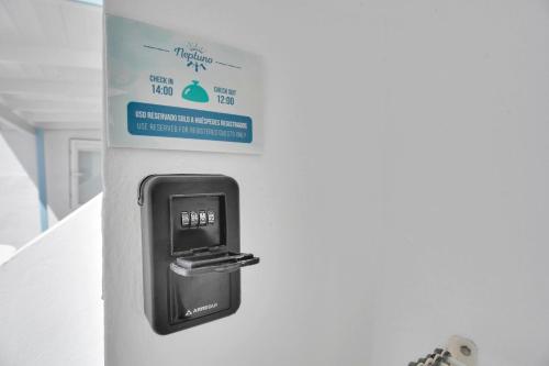 Apartamento con vistas a la piscina del hotel Bungalows Neptuno - Adults Only. Foto 4