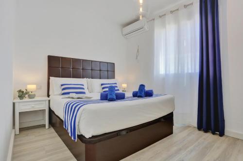 Apartamento con vistas a la piscina del hotel Bungalows Neptuno - Adults Only. Foto 11