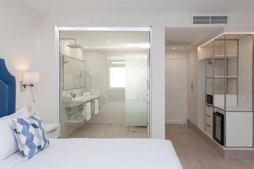 Habitación Doble del hotel Boutique Tao Caleta Mar. Foto 10