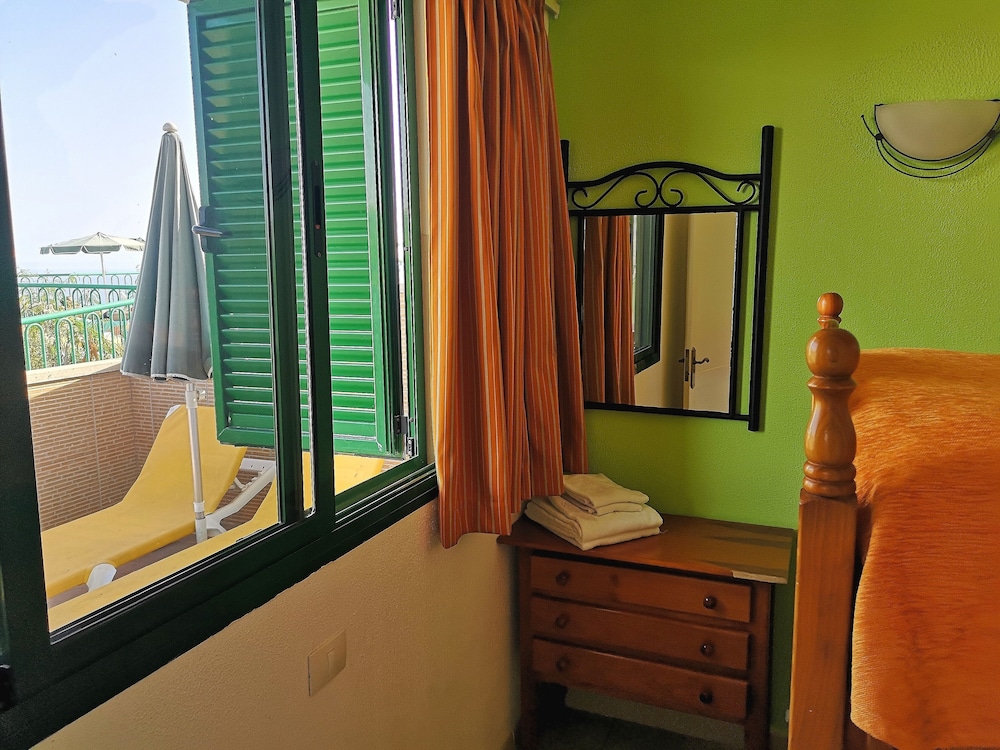 Apartamento, 2 habitaciones, balcón, vistas parciales al mar (max 5) del hotel Monteparaiso. Foto 1