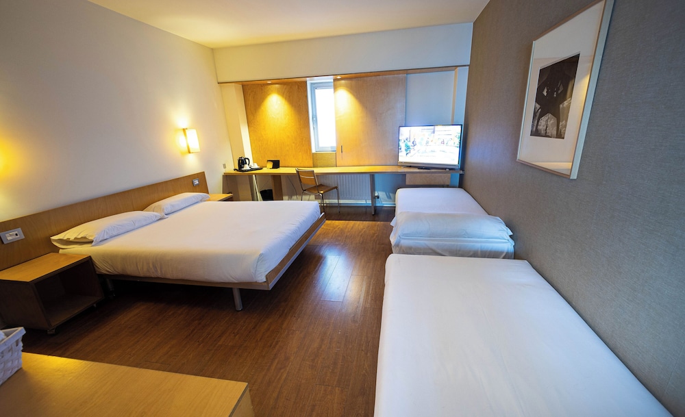Habitación cuádruple del hotel Eth Irun