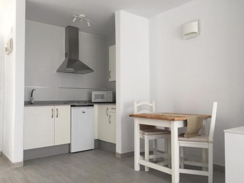 Apartamento de 1 dormitorio con vistas al mar del hotel Neptuno Suites. Foto 20