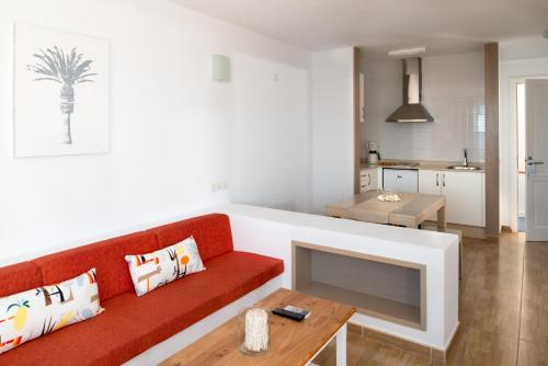 Apartamento de 1 dormitorio con vistas al mar del hotel Neptuno Suites. Foto 22