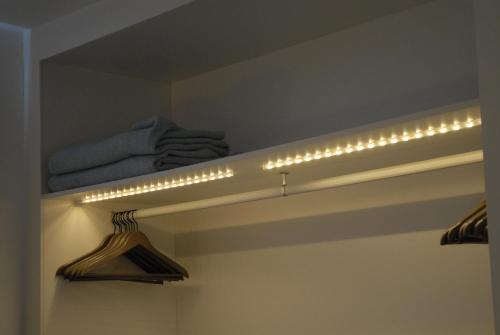 Suite Vista Mar Vista Piscina Balcón o Terraza 1 habitación Solo Adultos 1 Cama doble del hotel Neptuno Suites. Foto 1