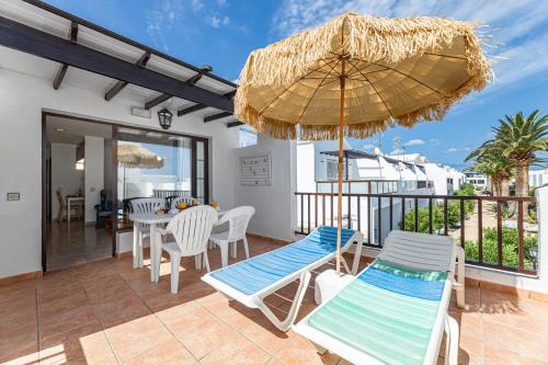 Apartamento de 1 dormitorio con vistas a la piscina del hotel Las Lilas. Foto 14