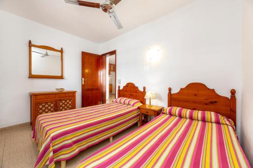 Apartamento de 1 dormitorio con vistas a la piscina del hotel Las Lilas. Foto 15