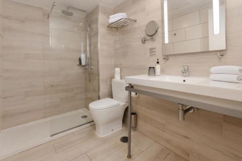 Apartamento Balcón o Terraza Con Cocina 1 habitación 2 Camas individuales 1 Cama doble del hotel R2 Bahía Kontiki Beach Apartments. Foto 15