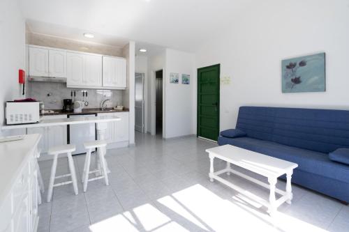 Apartamento Balcón o Terraza 1 habitación Sofá Cama incluido 2 Camas individuales kitchenette Normal del hotel Aloe. Foto 15