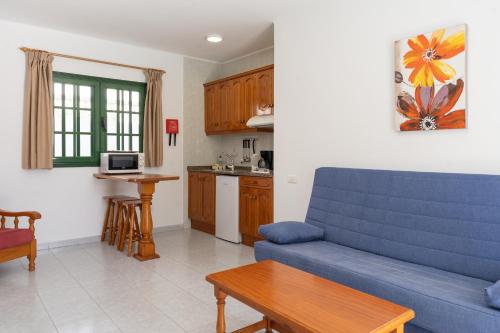 Apartamento Balcón o Terraza 1 habitación Sofá Cama incluido 2 Camas individuales kitchenette Normal del hotel Aloe. Foto 21