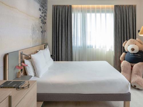 Habitación Doble Deluxe con terraza del hotel Novotel Madrid City Las Ventas