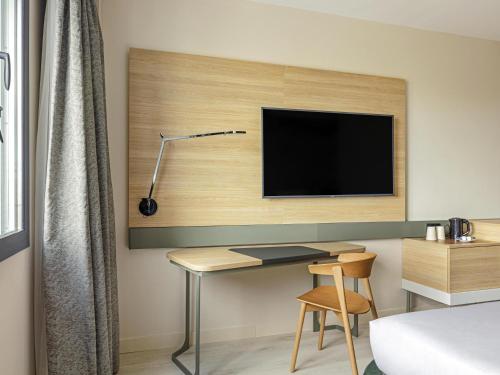 Habitación Superior - 1 cama grande del hotel Novotel Madrid City Las Ventas. Foto 5