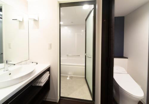 Habitación Triple del hotel Vischio Osaka. Foto 1