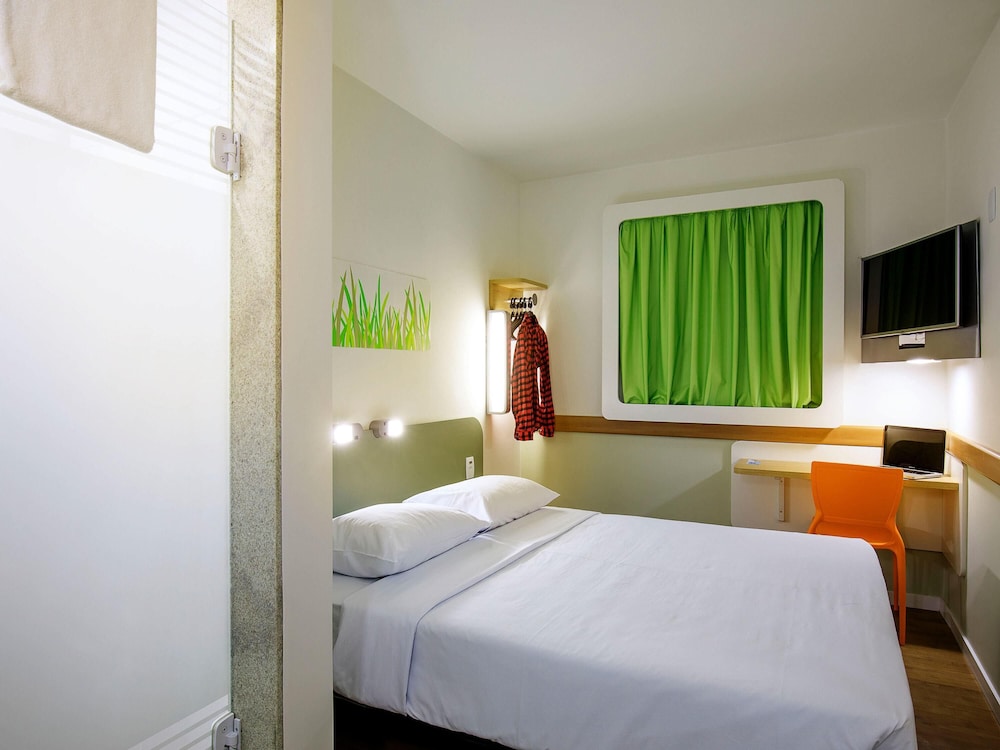 Apartamentos modernos con 1 cama doble Sweet Bed del hotel Ibis Budget Sao Jose Do Rio Preto. Foto 1