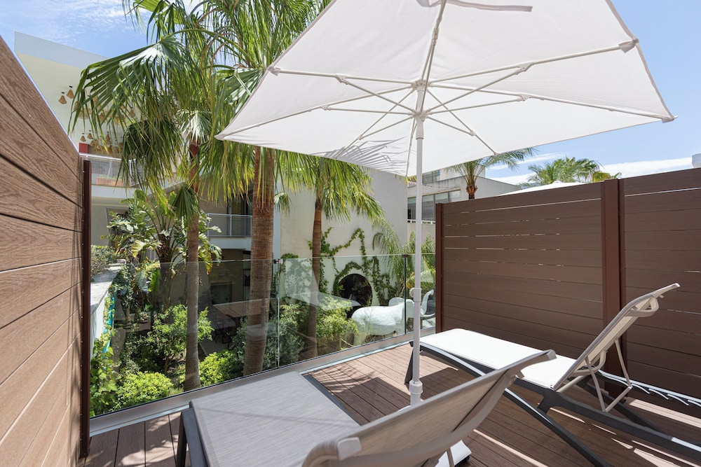 The INNSiDE Room Solárium del hotel Innside By Meliá Alcudia. Foto 3