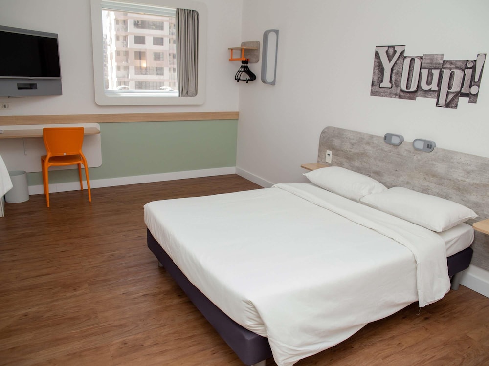 Apartamento Standard adaptado para personas con necesidades especiales con 1 cama doble del hotel Ibis Budget Campinas Aquidaban. Foto 1