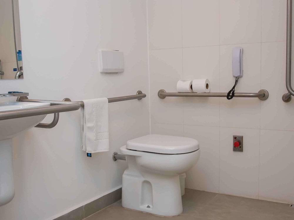 Apartamento Standard adaptado para personas con necesidades especiales con 1 cama doble del hotel Ibis Budget Campinas Aquidaban. Foto 2