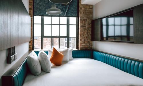 Habitación Superior con cama extragrande del hotel New Road. Foto 5