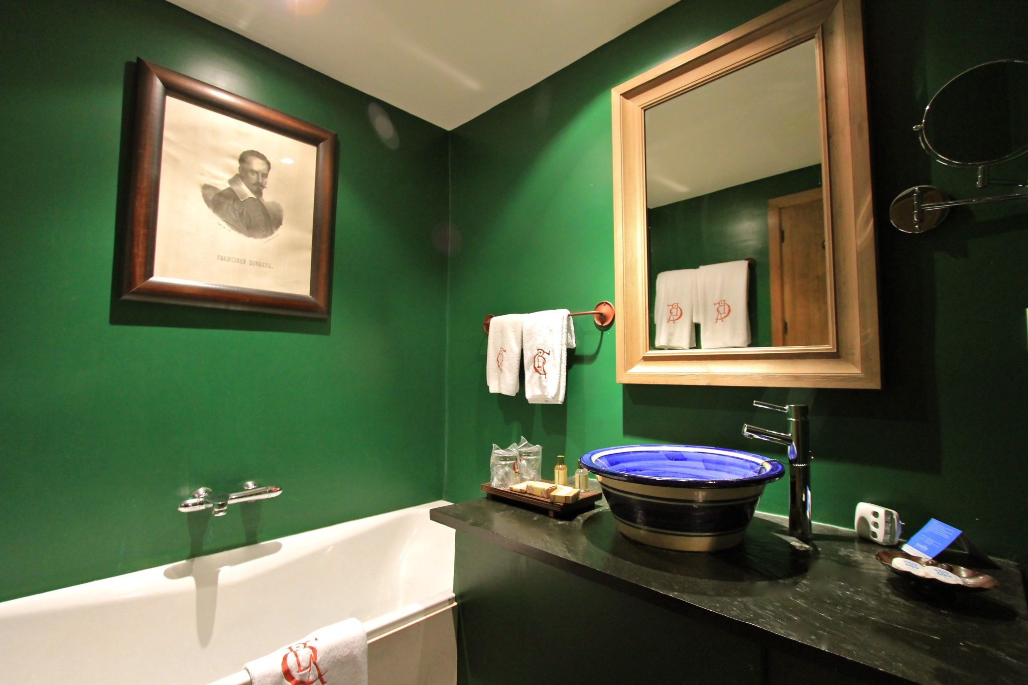 Estándar - Paso de Guardia del hotel Posada Real Castillo Del Buen Amor. Foto 1